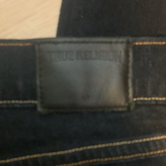 True religion size 28 midrise super skinny dark denim jeans. Name Halle - Picture 4 of 6